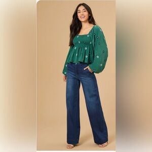 Altar’d State Olivia Embroidered Babydoll Top
Deep Hunter Green 
NWT